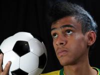 米兰体育app下载-鹿岛鹿角连续不败，争冠形势一片大好