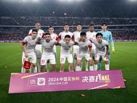 米兰体育官方-国际比赛中球队亮相斩获胜利