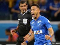 米兰体育培训-墨西哥足球队在比赛中实现逆转胜利