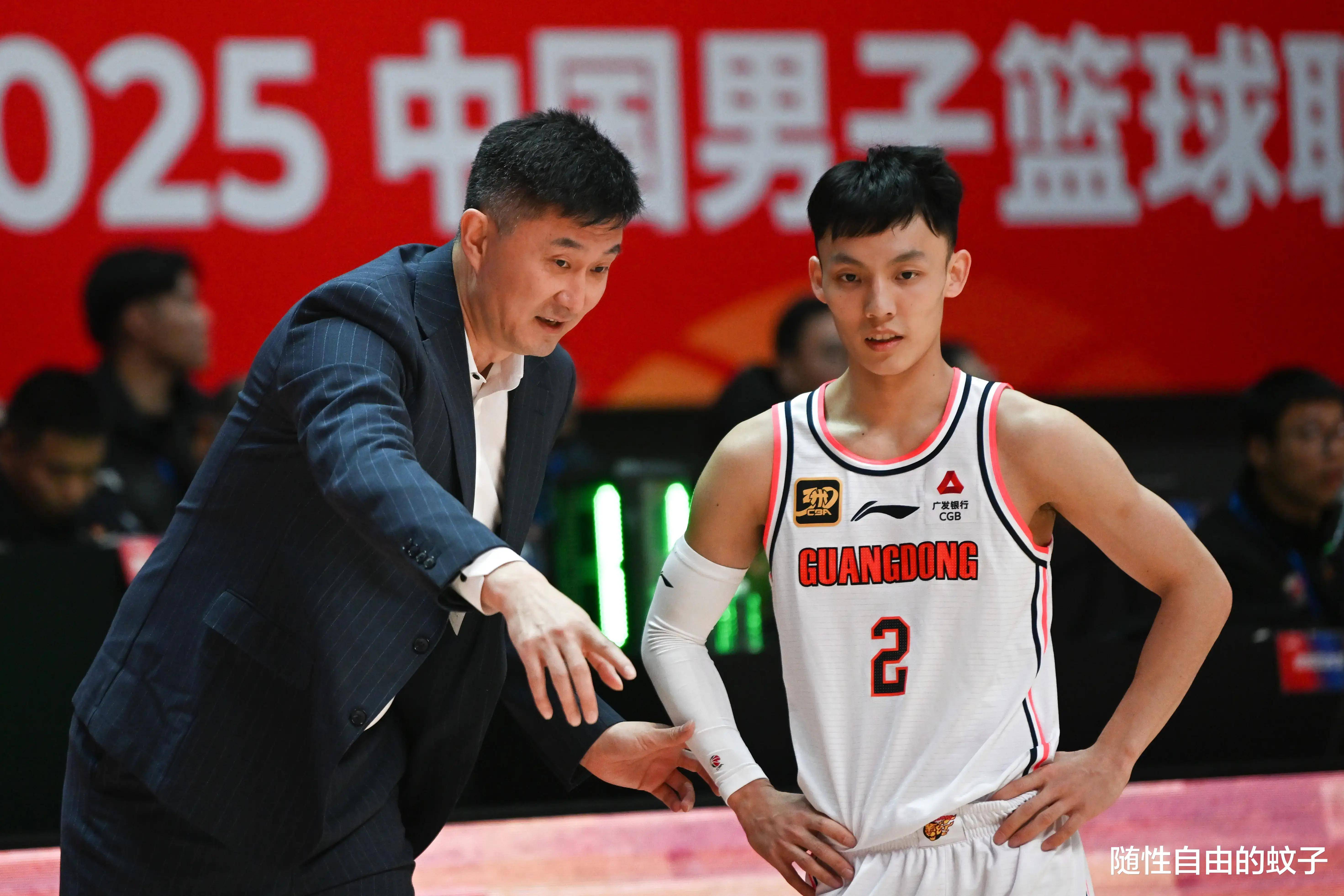 CBA篮球赛中的焦点战役即将上演